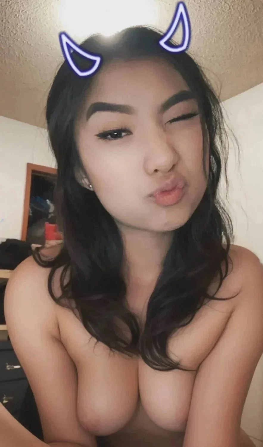 Sheila, 24, Sucks a cock image 8