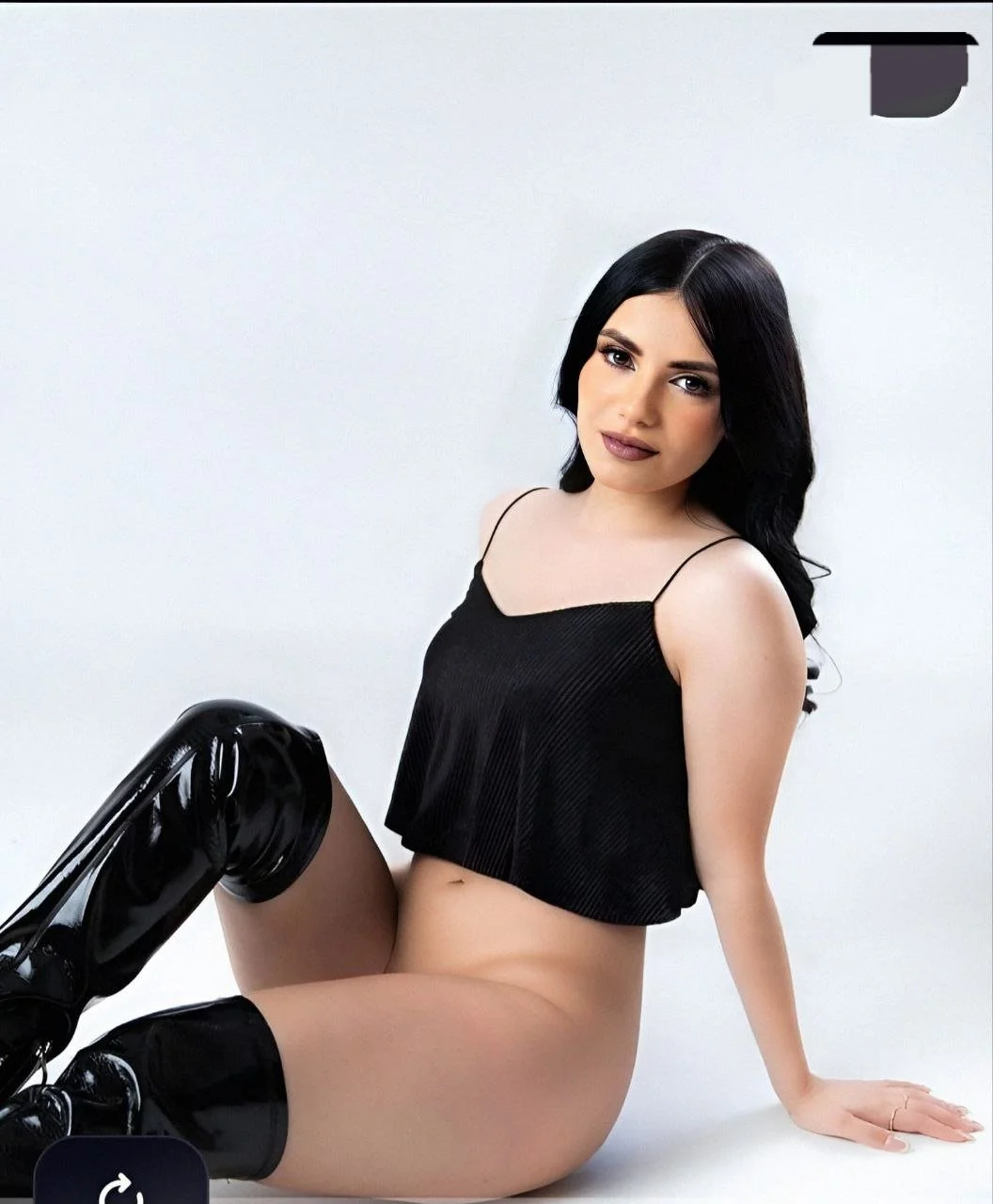 Renata image 25