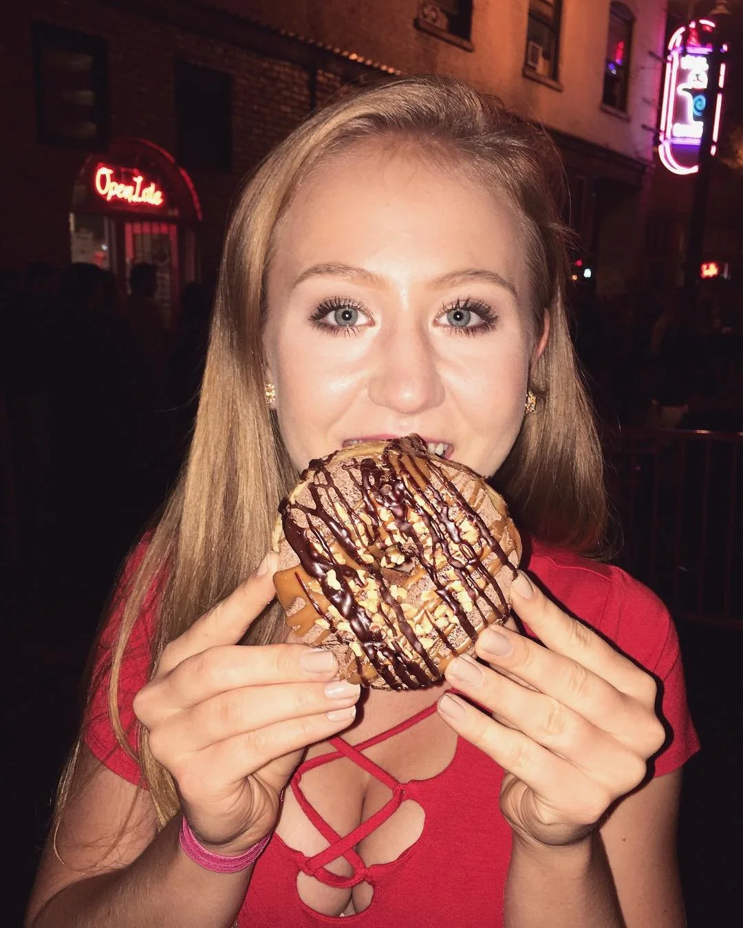 Kathryn M fitness influencer pawg thot image 12