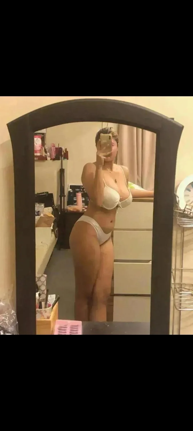 selection of sexy girls and ex-girlfriends image 24