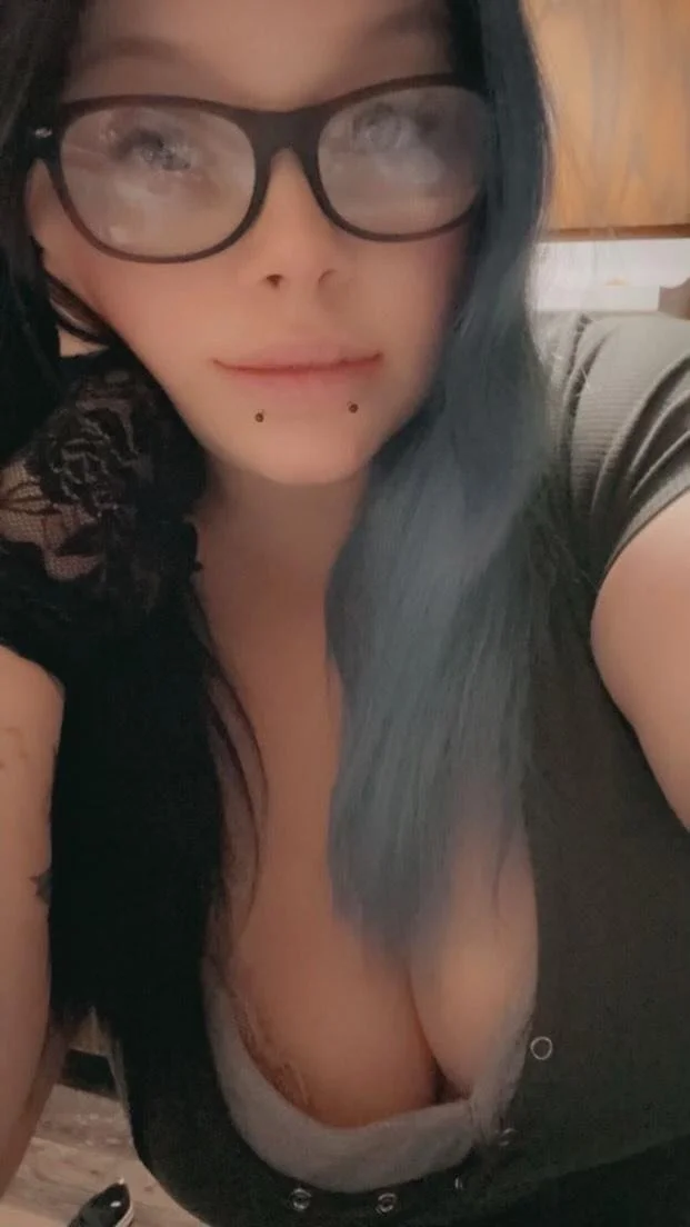 selection of sexy girls and ex-girlfriends image 31