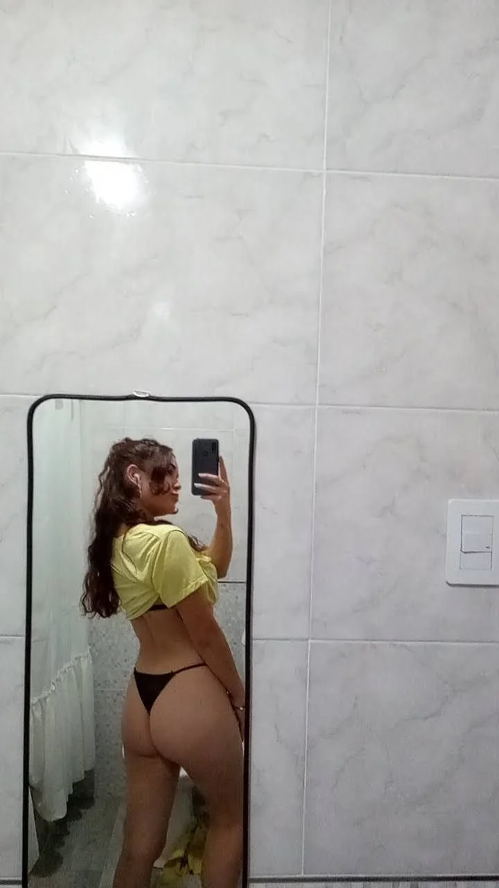 Putinha peituda branquinha gosta de mandar nudes image 5