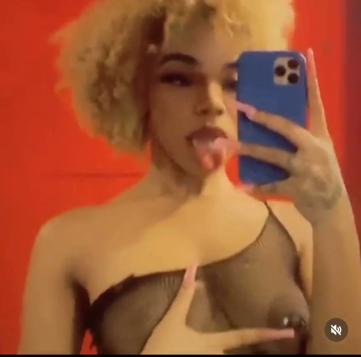 Nip slip light skin main image