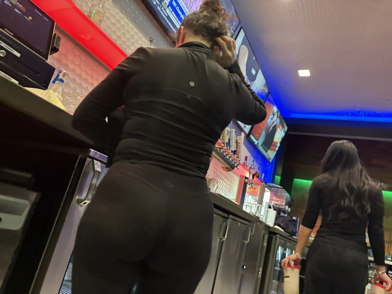 Booty at the Bar image 4