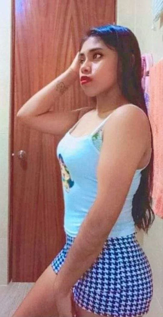 Rica pendejita, Mari mostrando su rico cuerpo image 5