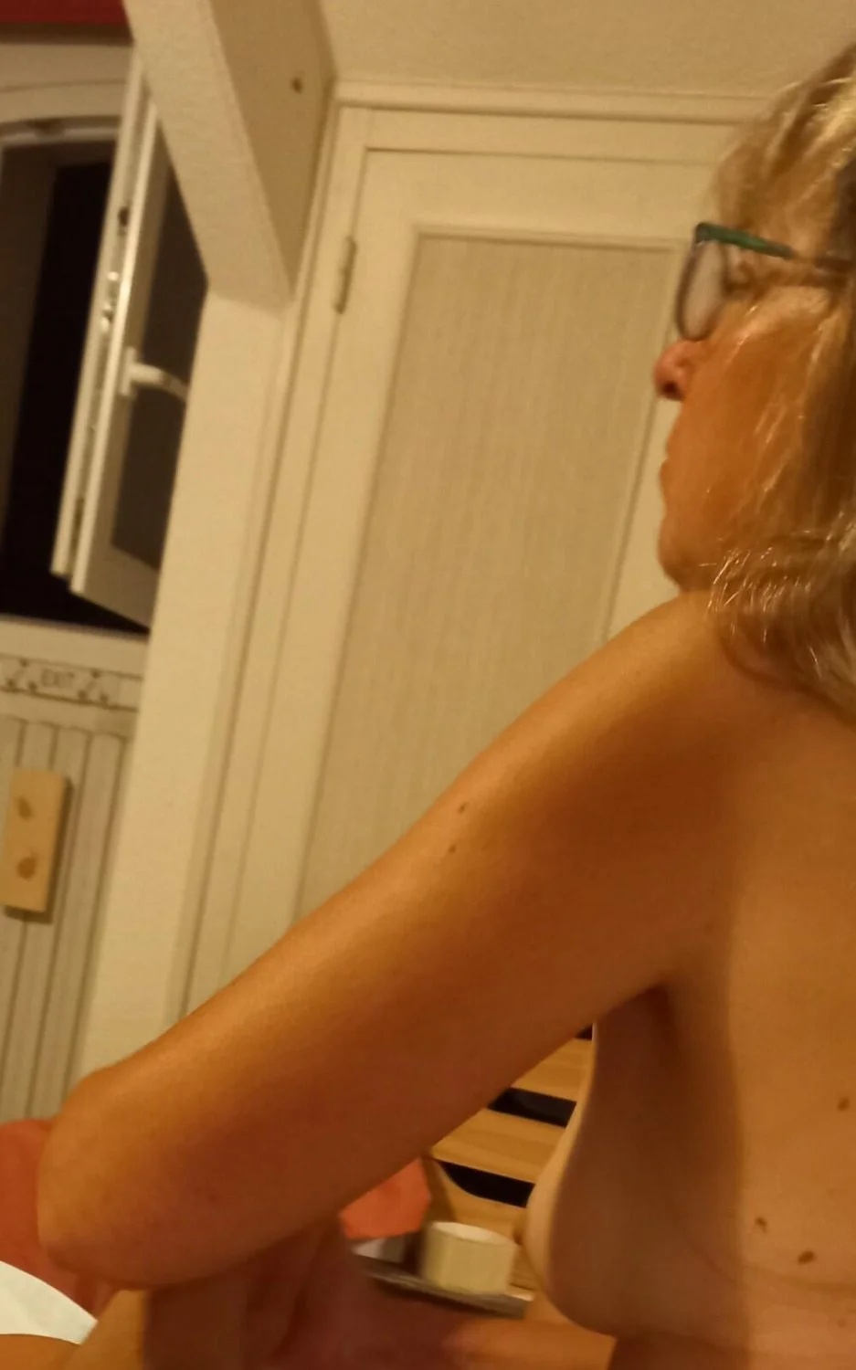 Naked Stephanie main image