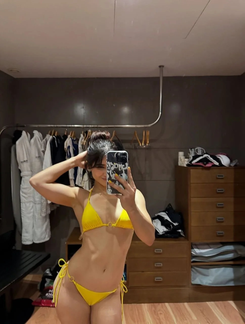 Alana Flores image 3