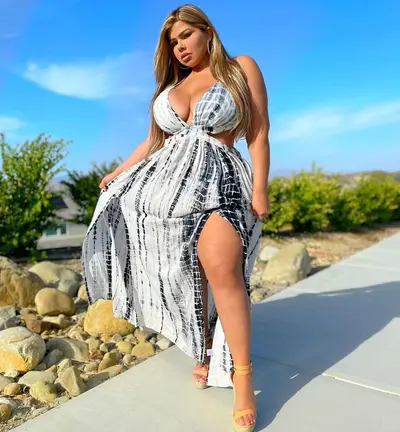 Mïchēllë Mëndēz Gordinha Loira Linda Demais cover image