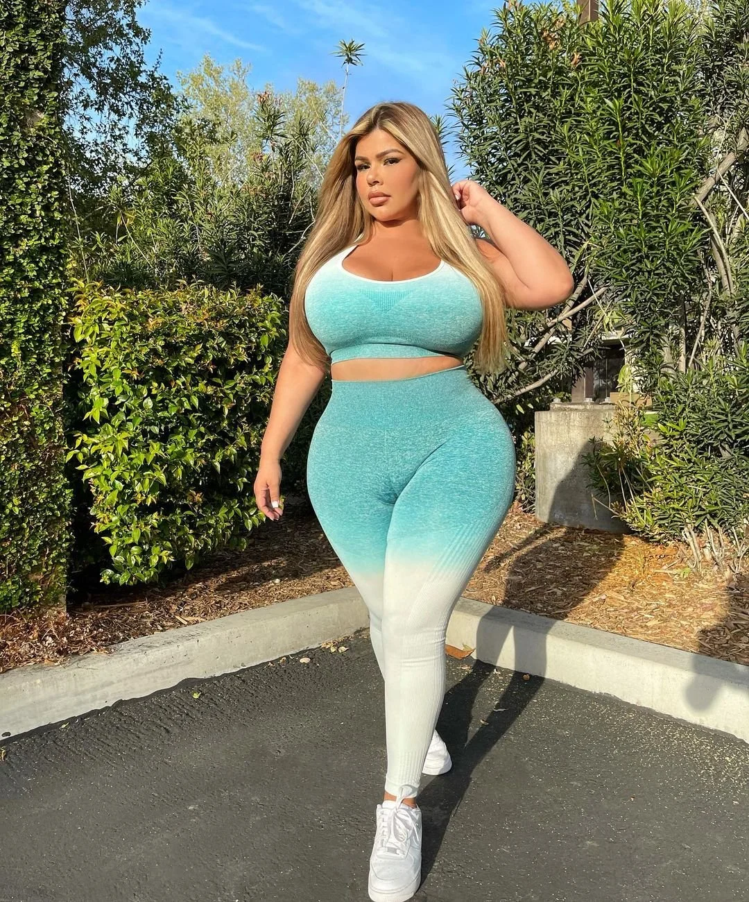 Mïchēllë Mëndēz Gordinha Loira Linda Demais image 19