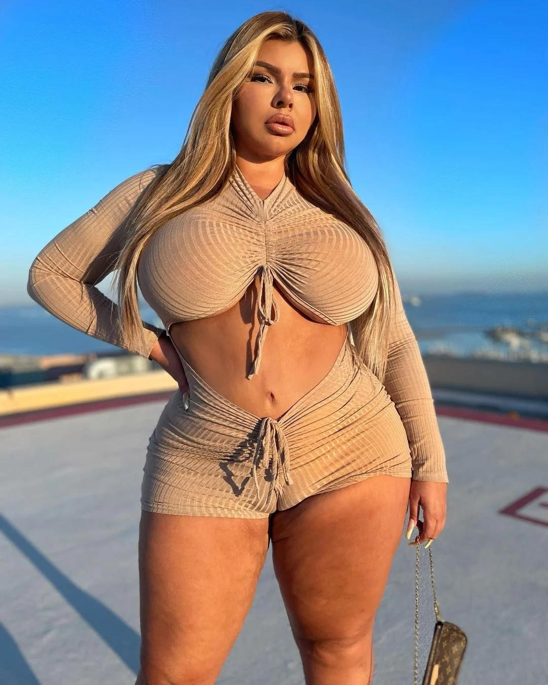Mïchēllë Mëndēz Gordinha Loira Linda Demais image 33