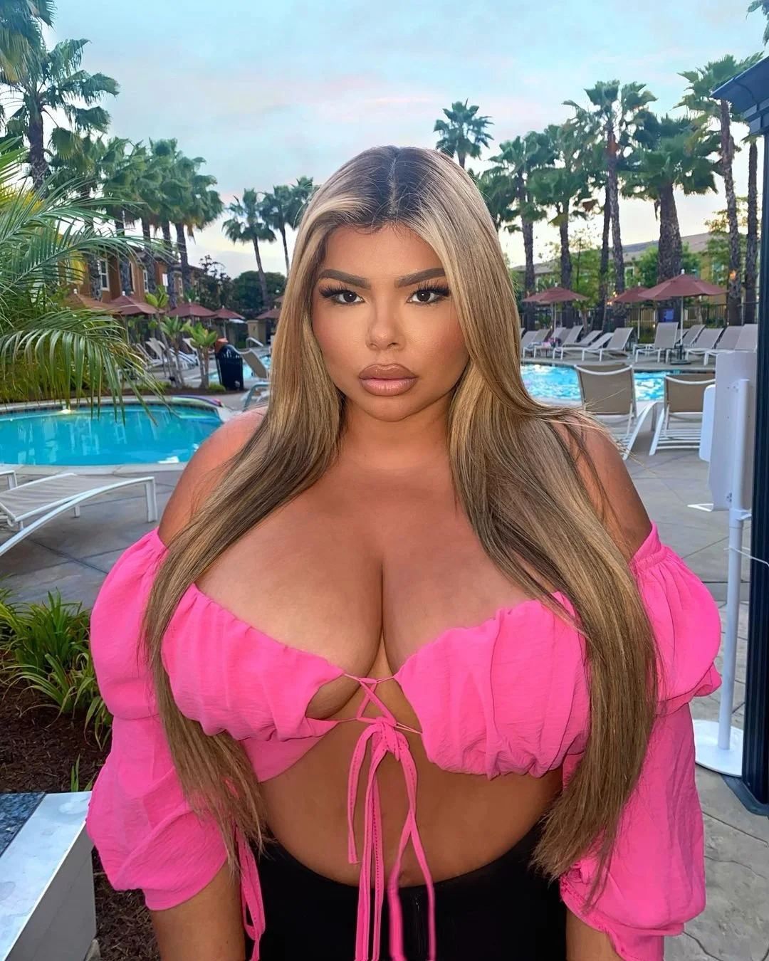 Mïchēllë Mëndēz Gordinha Loira Linda Demais image 48