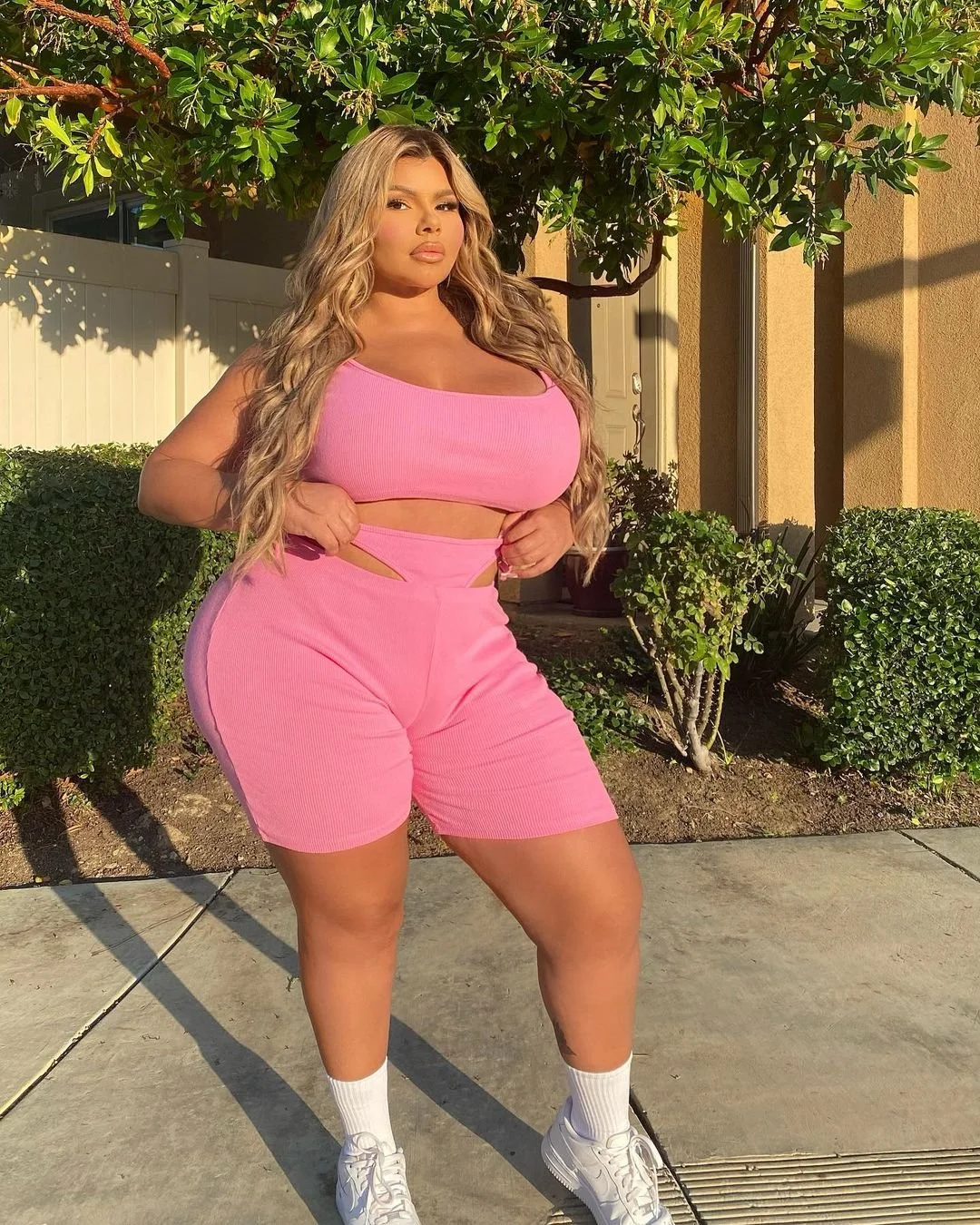 Mïchēllë Mëndēz Gordinha Loira Linda Demais image 50