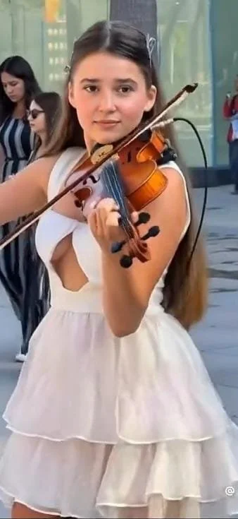 Karolina protsenko image 7