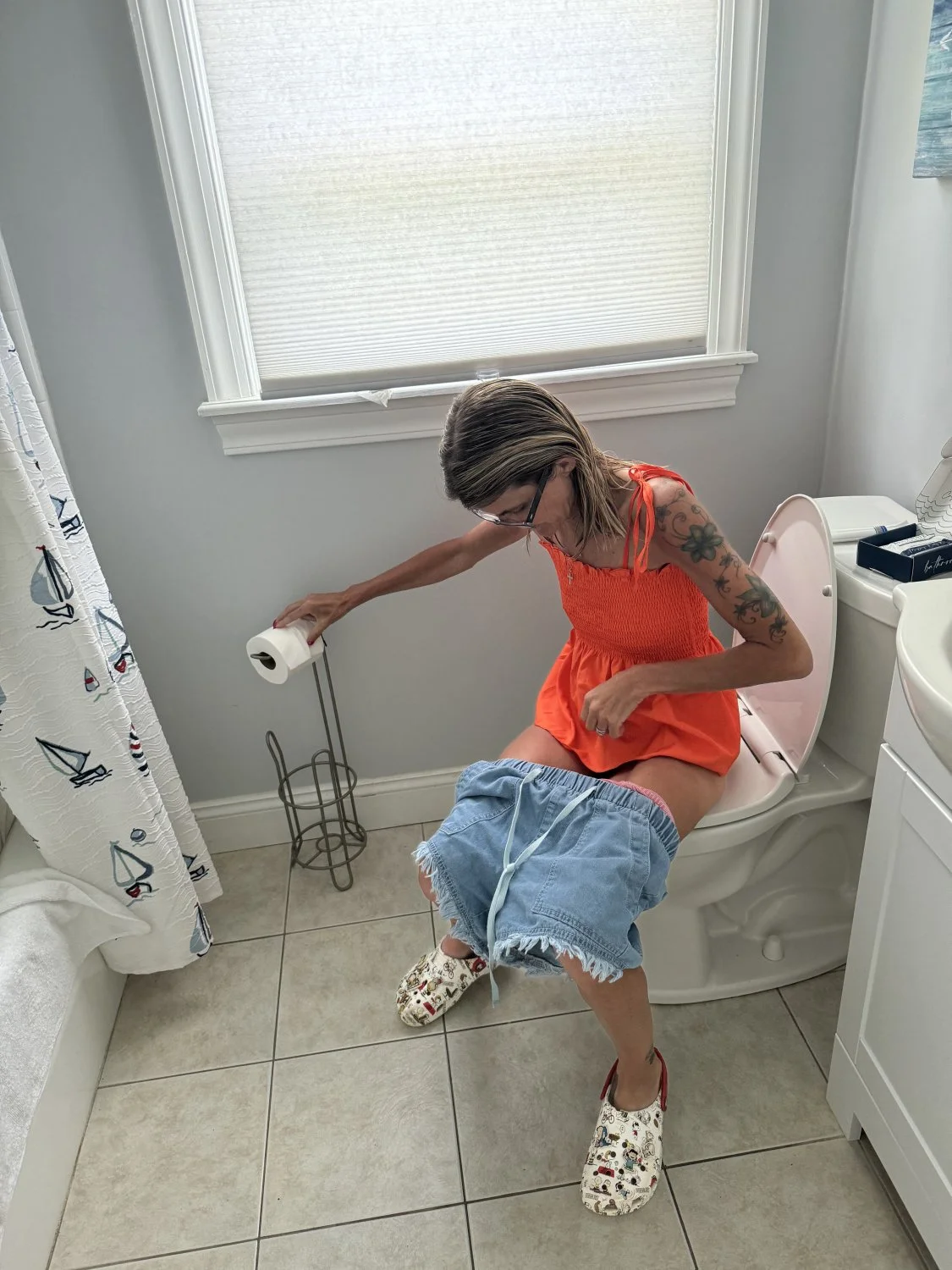 Skinny Becky caught trying to go pee image 4