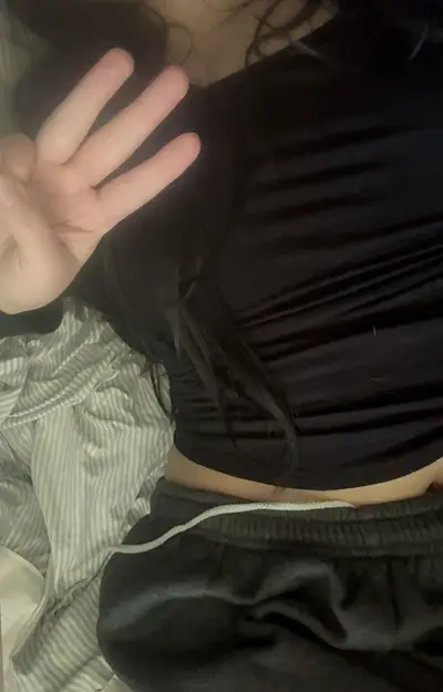 18 yo slut wanted to sell pics to help dad with bills cover image