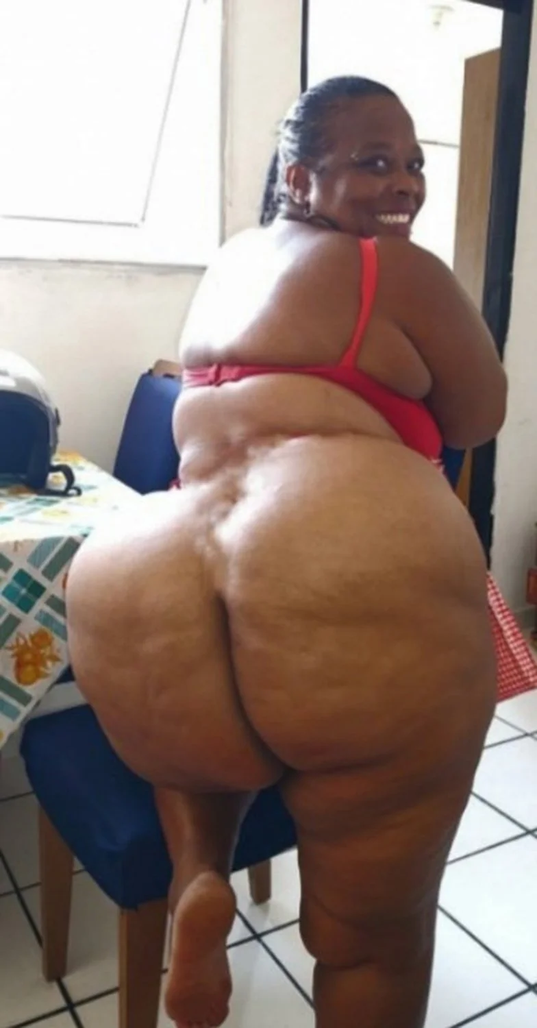 Luciana Bispo Sexy image 15