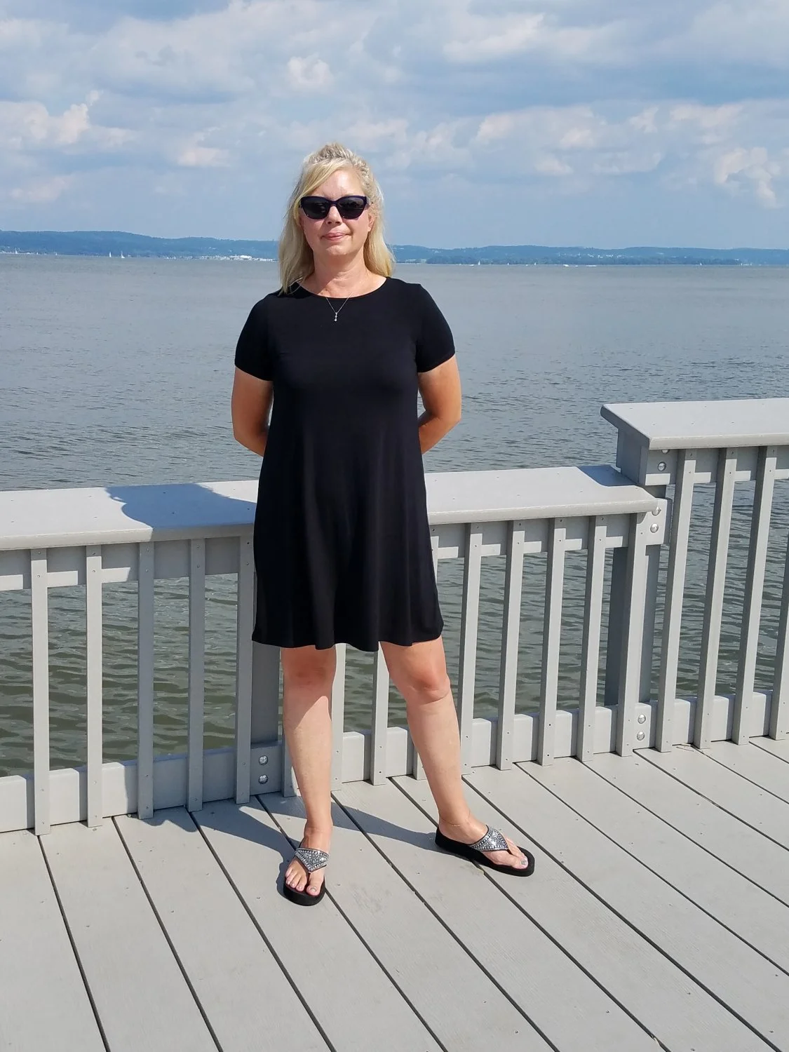 mature wife spreads for the camera - pics leaked by her husband main image