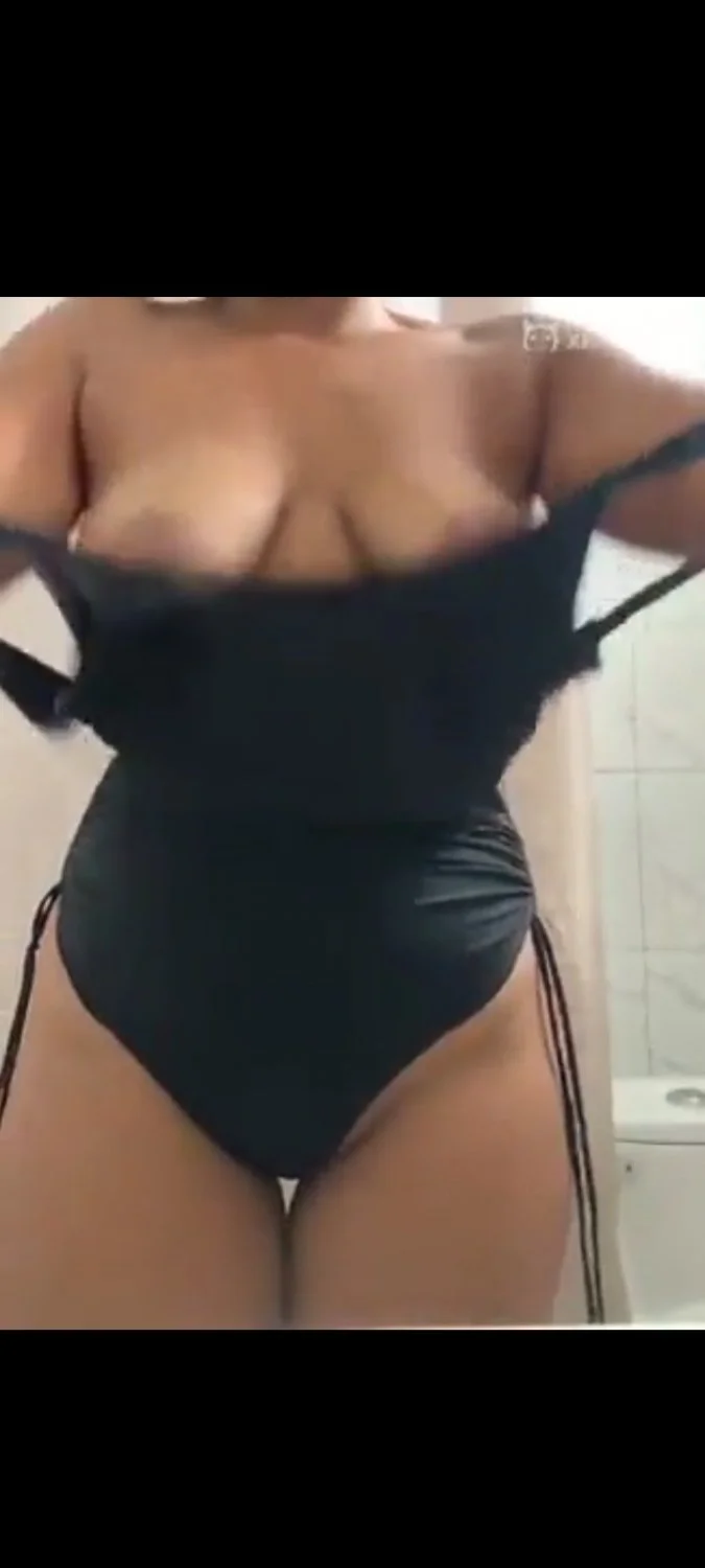Ebony Body Perfect image 15