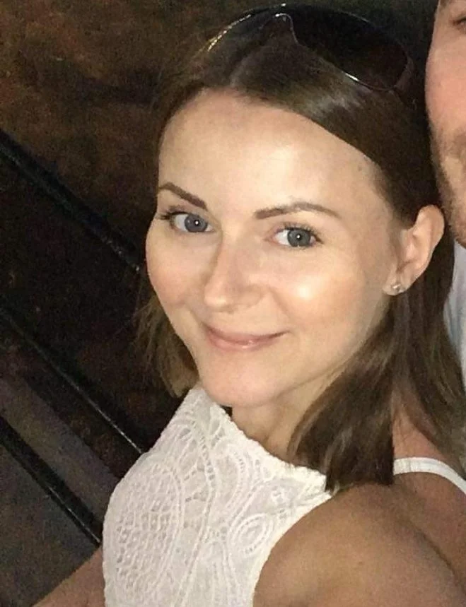 Laura image 6