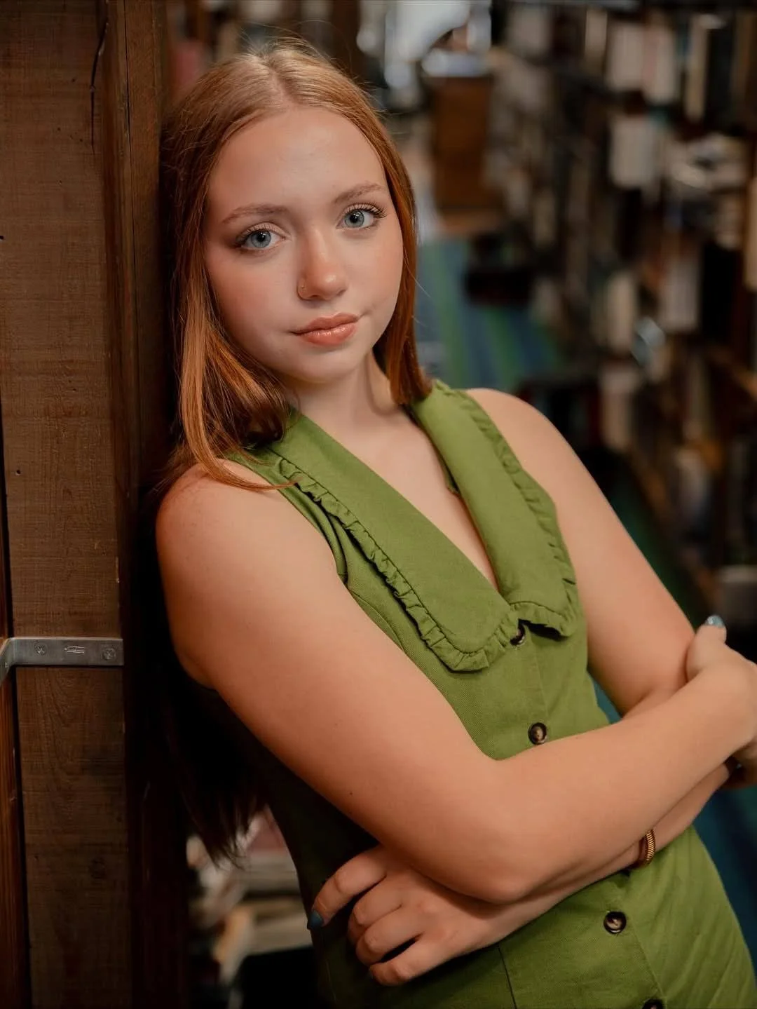Tay is a certified bombshell image 2
