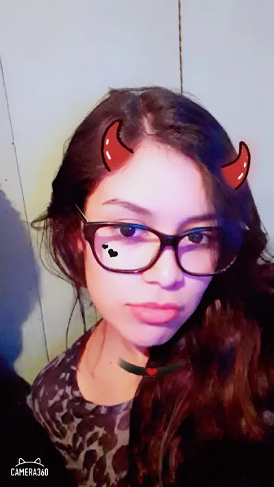 Inscrito mandou vazar essa puta gostosa cover image