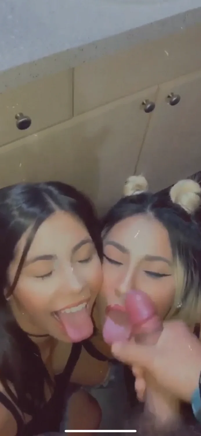 Two vacation sluts double blowjob main image