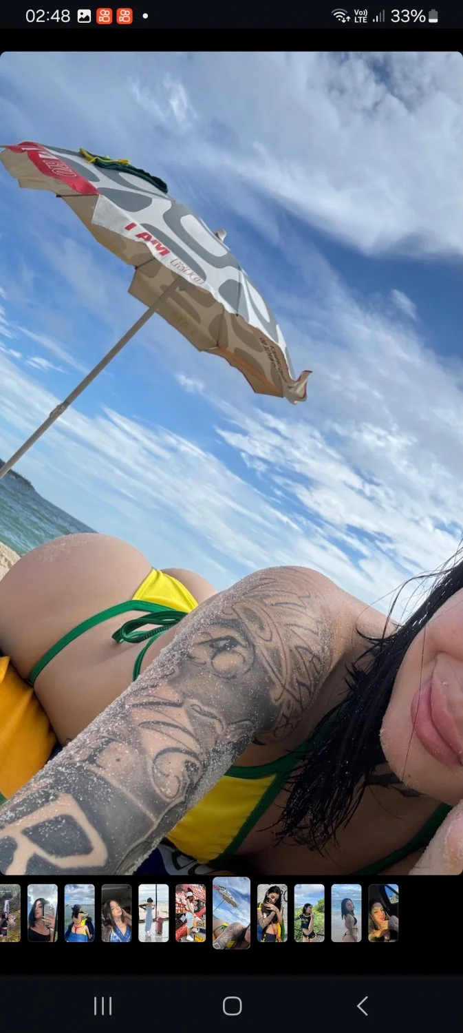 Novinha tatuada de fil dental image 11