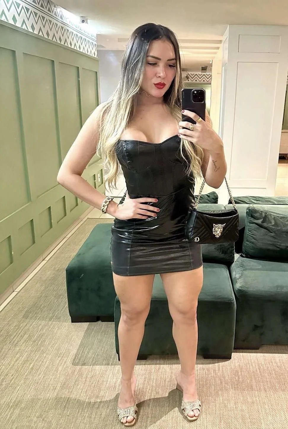 Loira deliciosa demais image 18