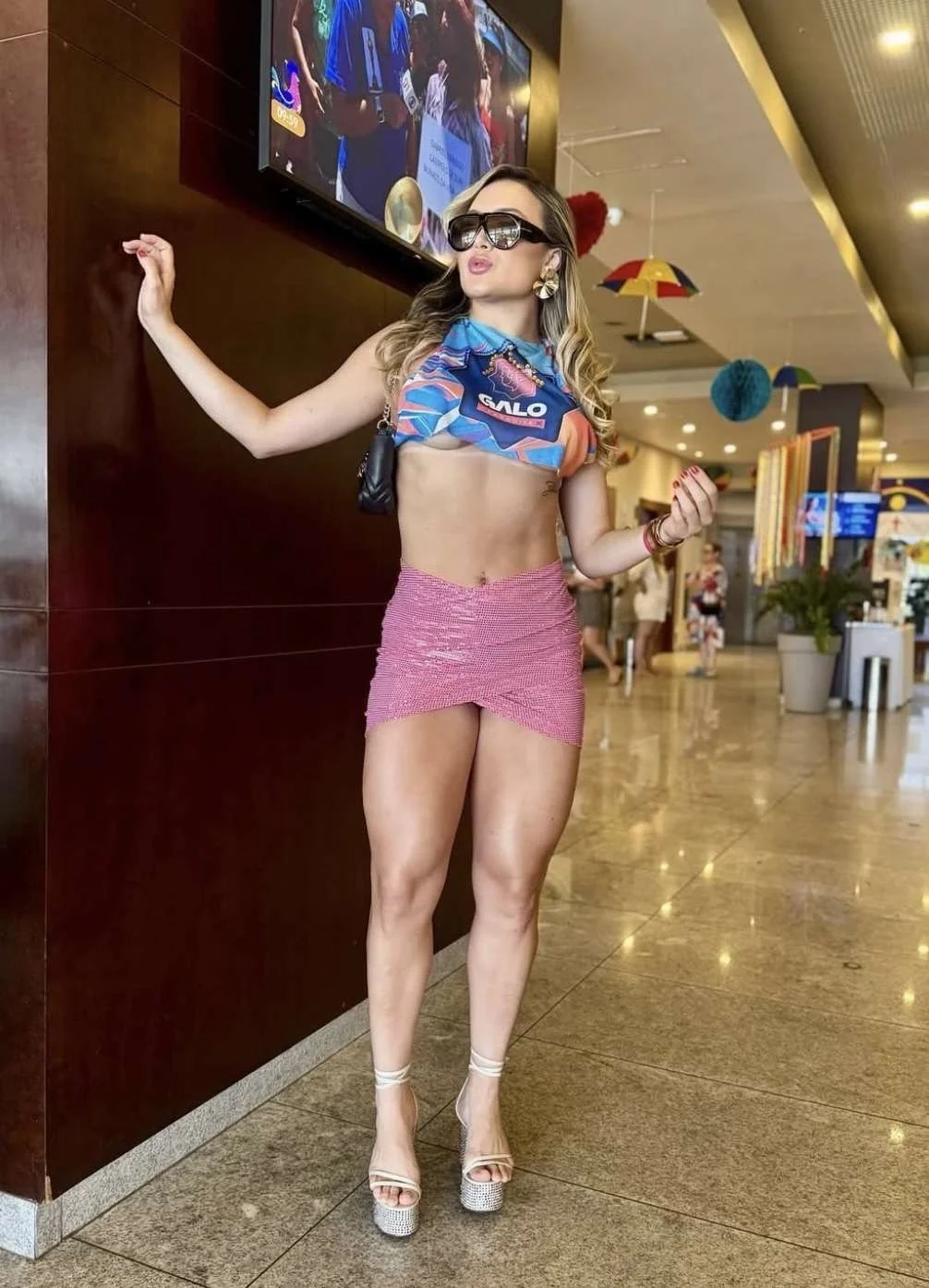 Loira deliciosa demais image 29