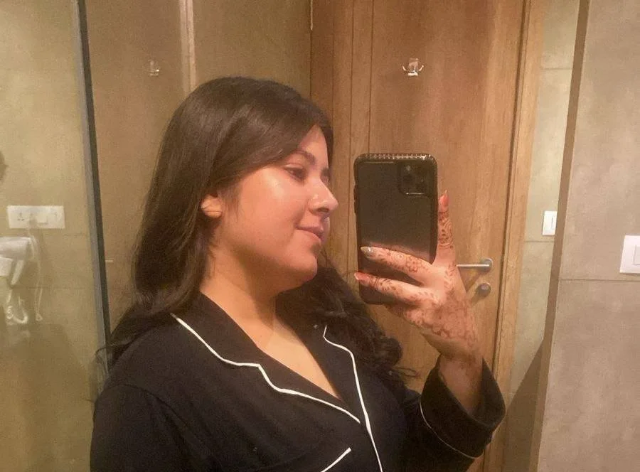 357 - Chubby Indian girl nudes image 15