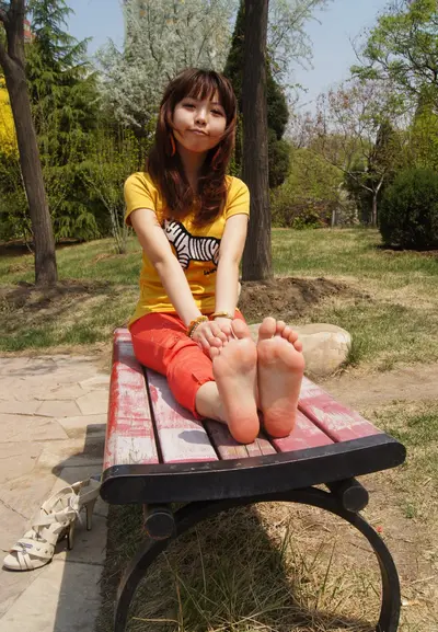 Beautiful Chinese Feet & Soles! s2 cover image