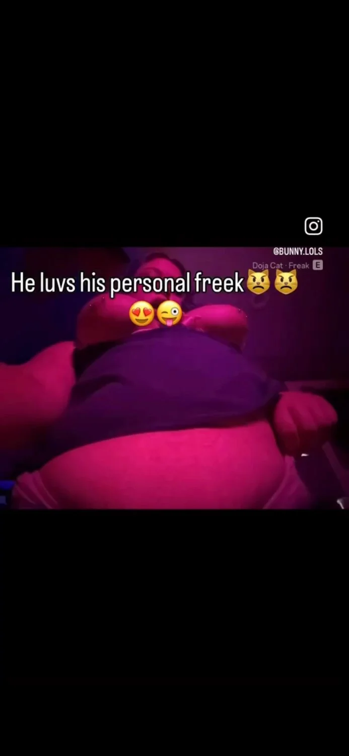 Fat college teen has no shame in posting her tits on instagram main image