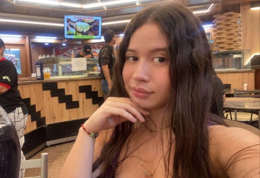 bubble but latina image 22