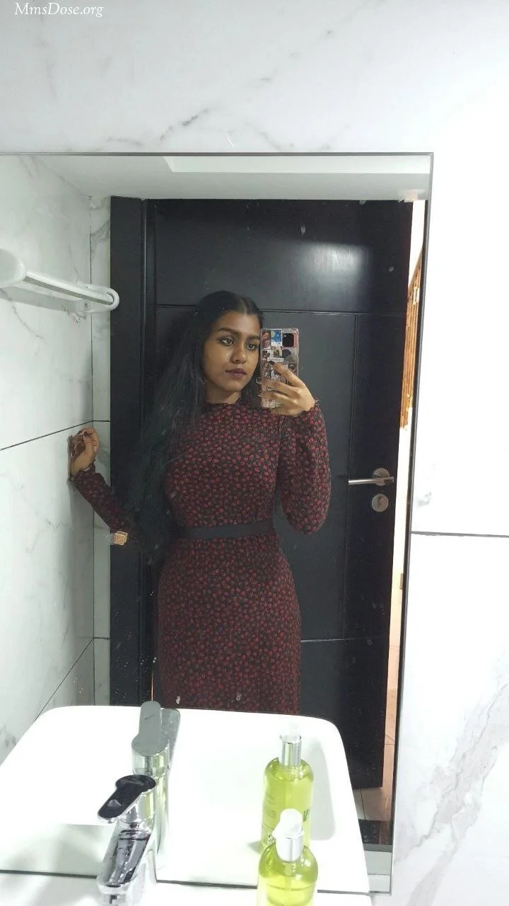 Indian bitch get blowjob and exposed herself image 10