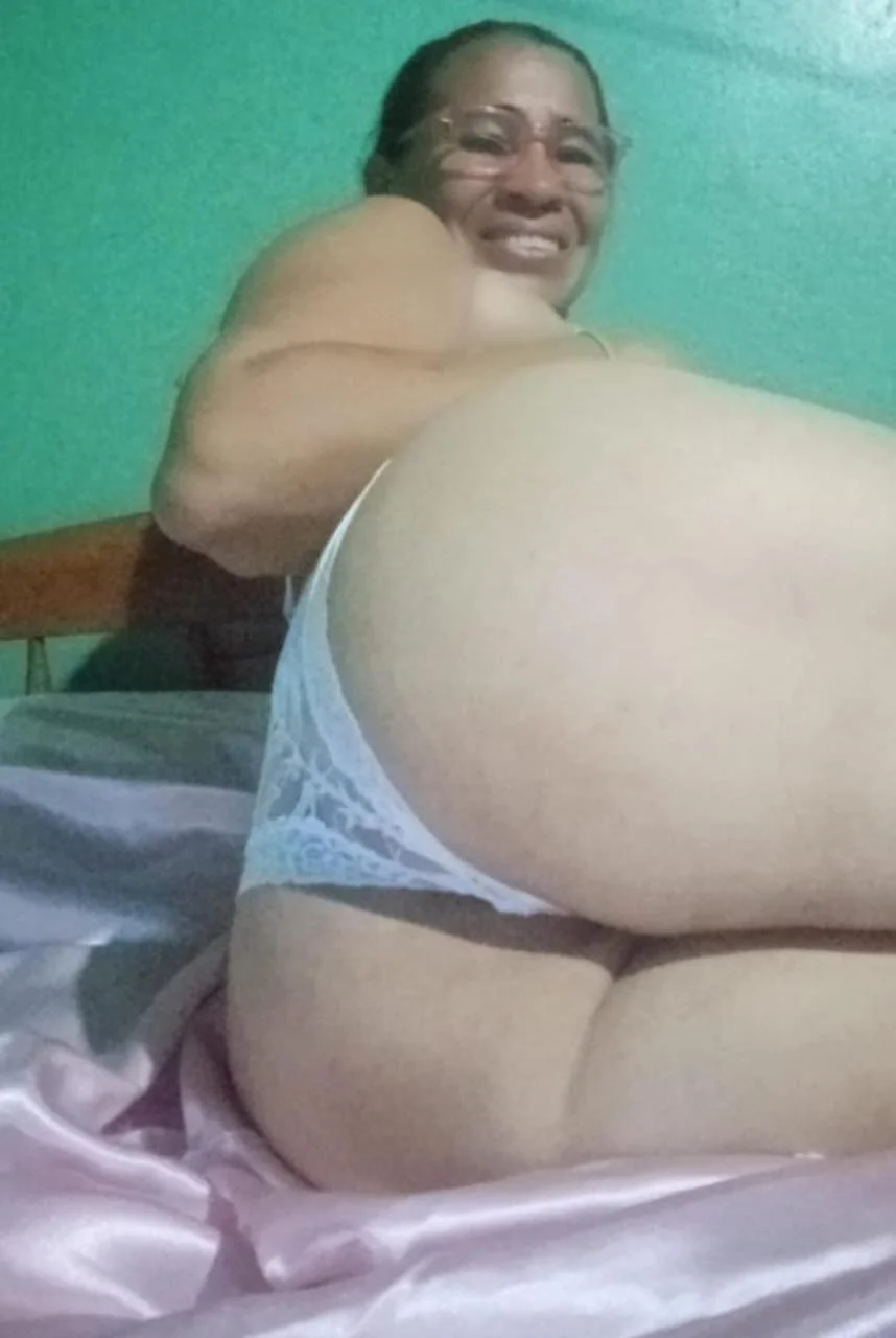 Señora venezolana muy arrecha por video llamada image 2