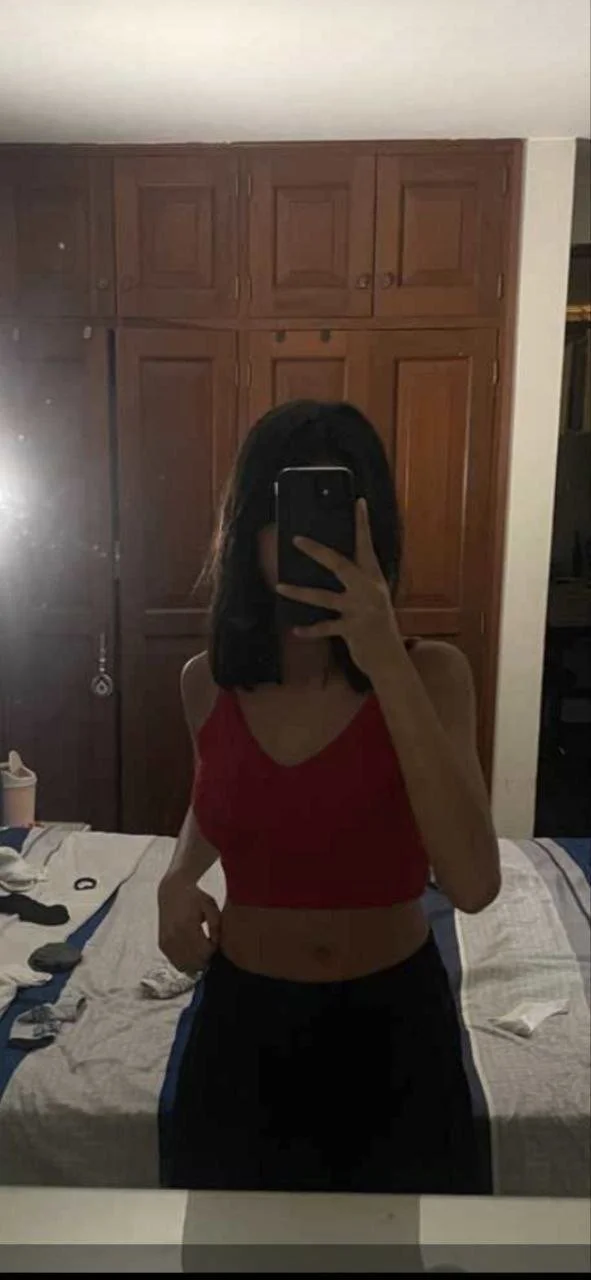 Delgadita pero con un culote image 12