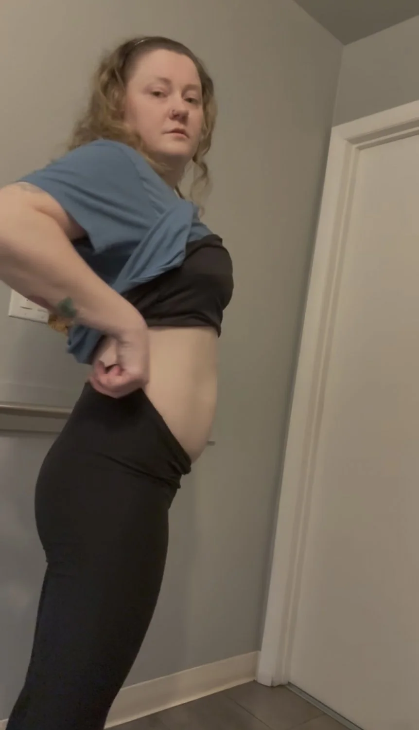 Ashlyn has juicy tits image 15