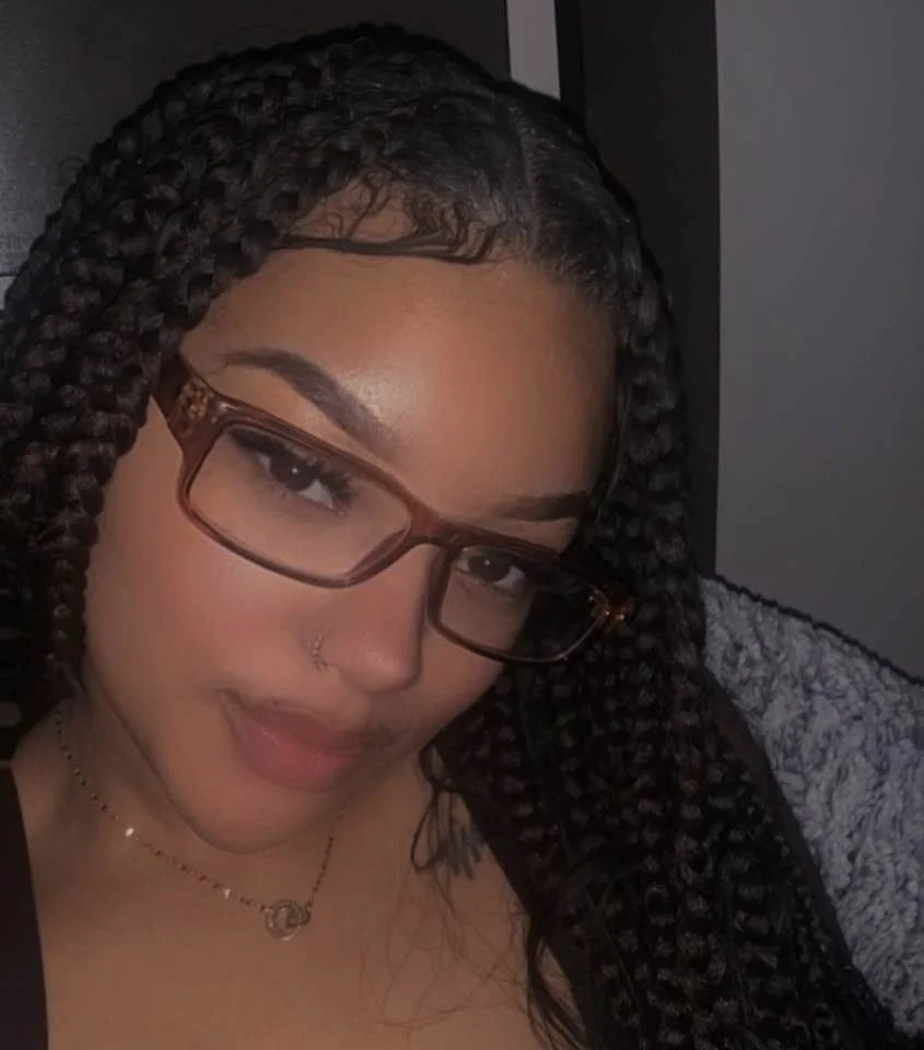 Cute lightskin slut with perfect tits image 14