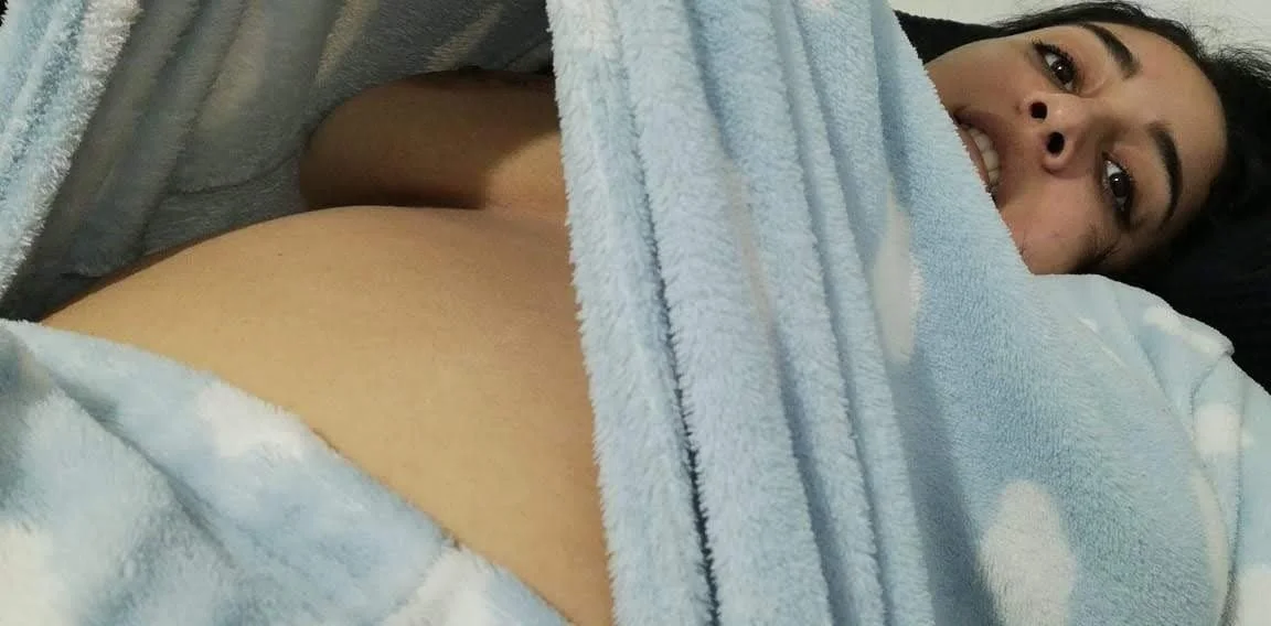 Psicologa tetona filtrada por su paciente image 25