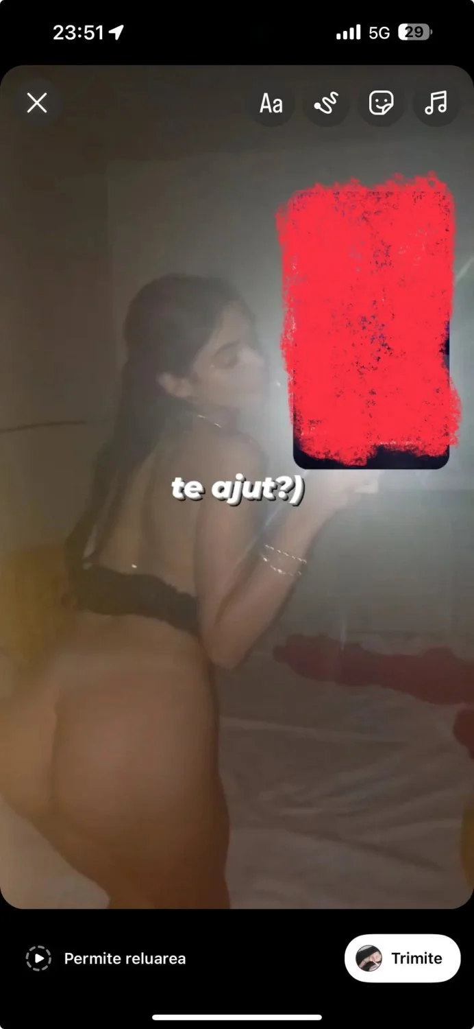 Novinha gringa mandou nude e safado vazou a putinha pra gente! novinha, vazou, vazados, vazada, amad image 18