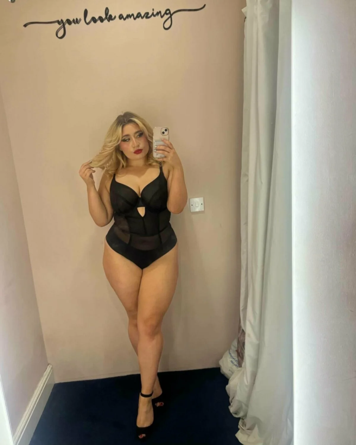 Chatpic slut Caitlin exposed image 38