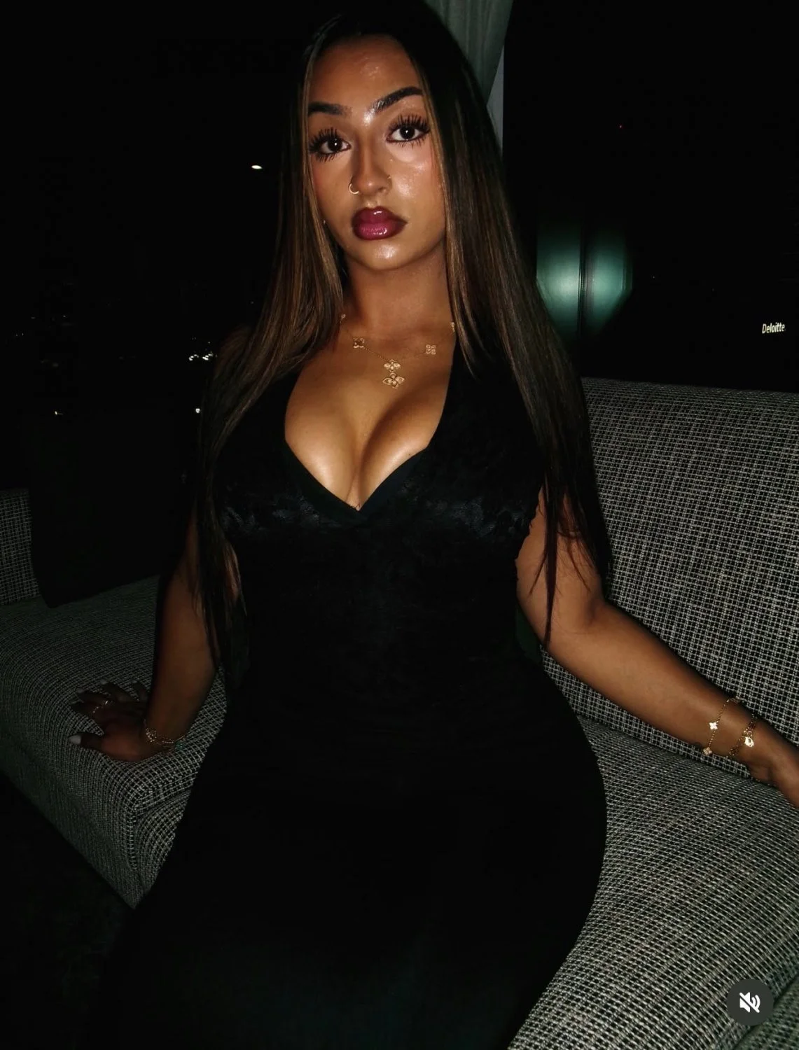 sexy indian thick NRI leaked🤤 image 15