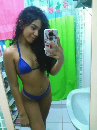 olha so a evolução dessa novinha cover image