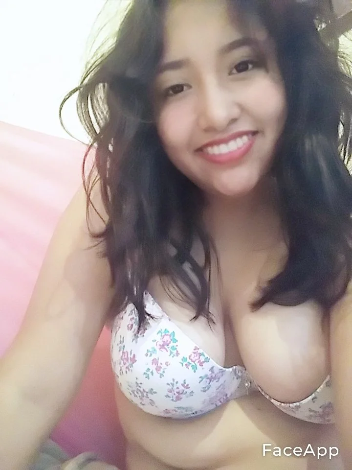 Colegiala mexicana chichona image 14