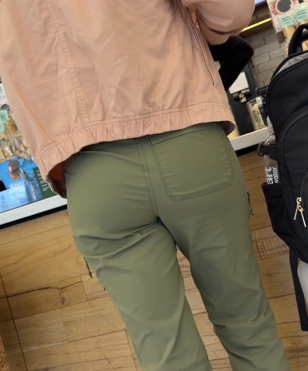 What do you rate this MILF ass?? image 3