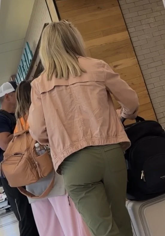 What do you rate this MILF ass?? image 4