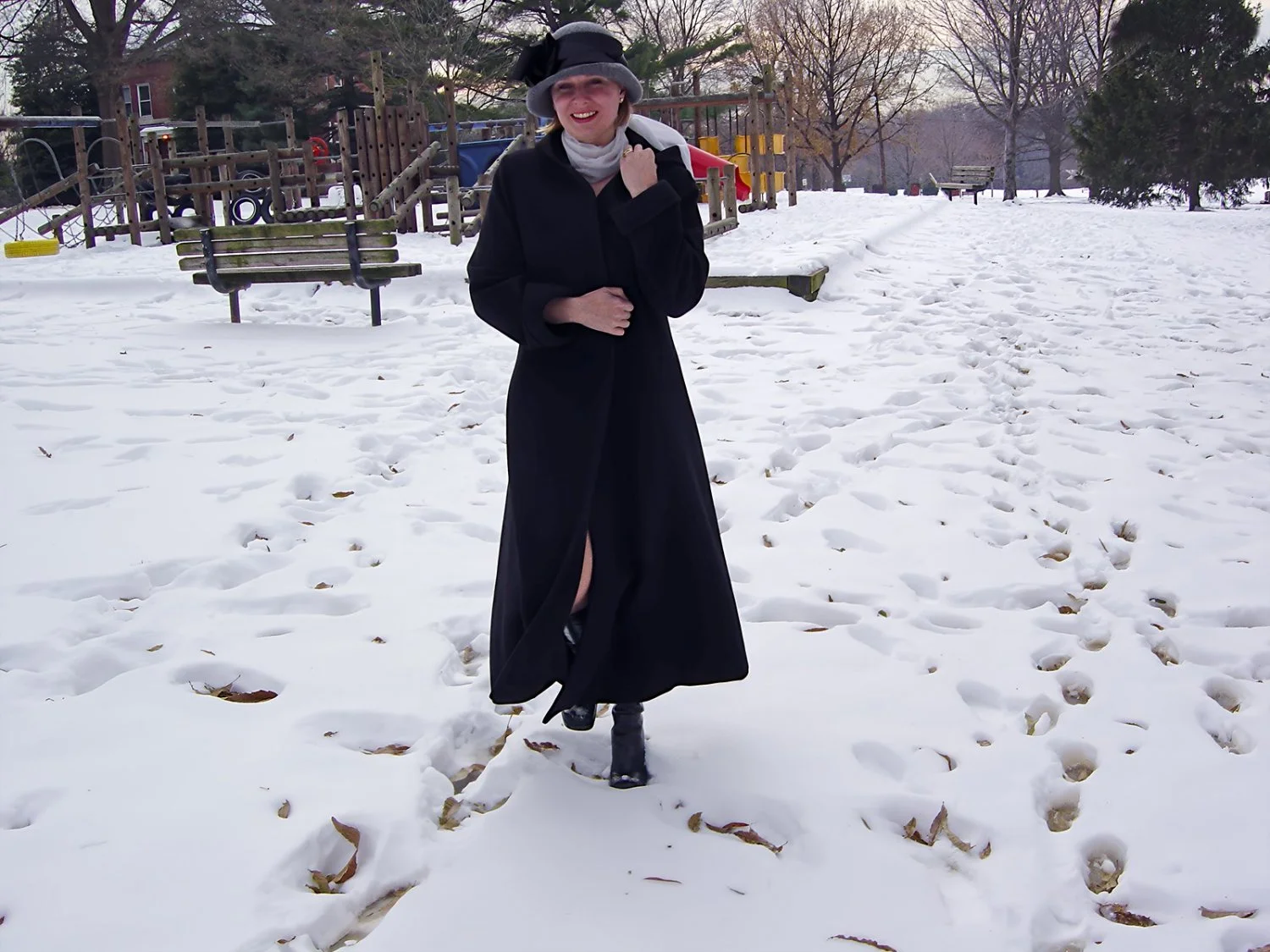 Evelyn plays in the snow main image