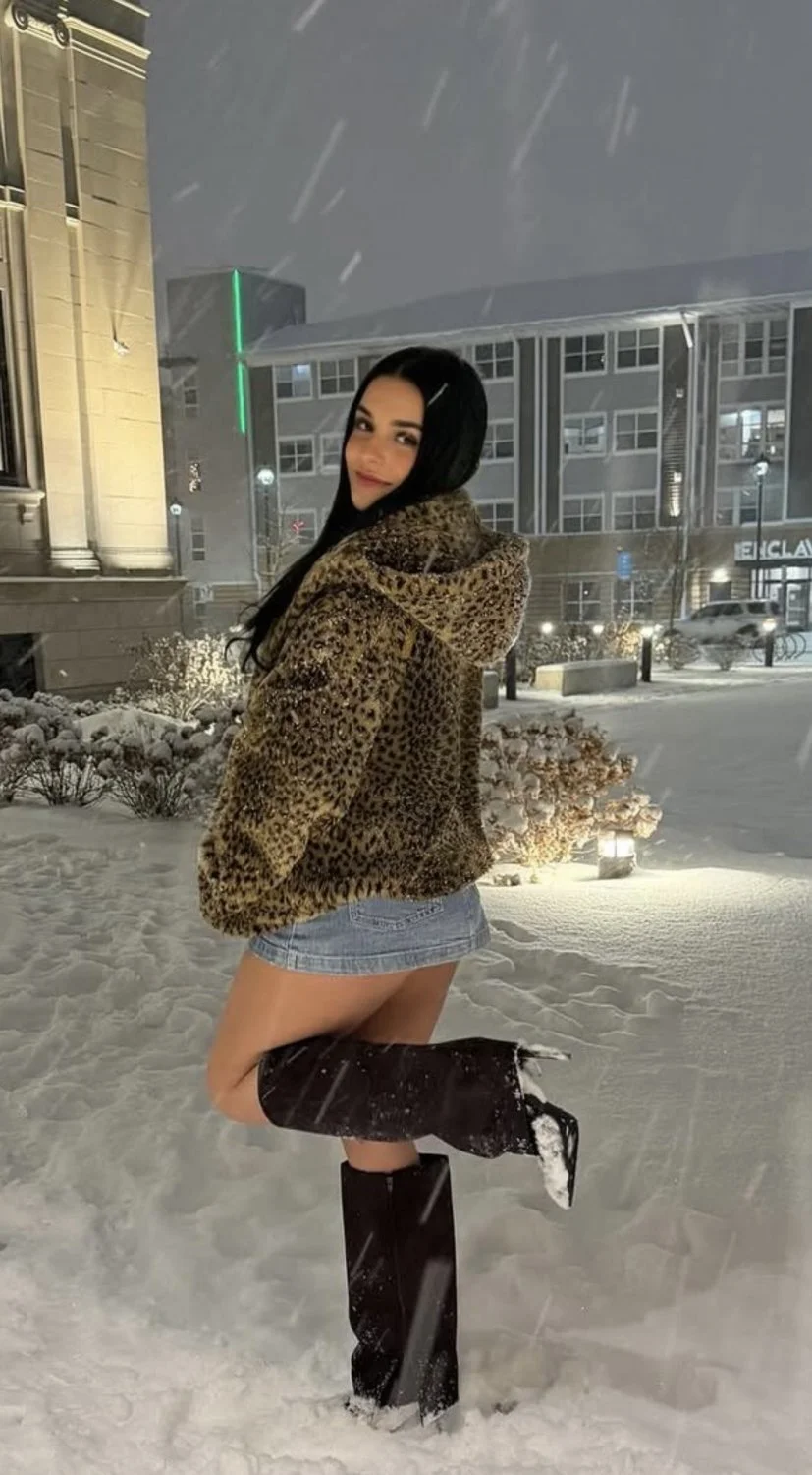 exposing friends gf the whole group fucked on the net, 1k likes I’ll drop her name, repost this slut image 11