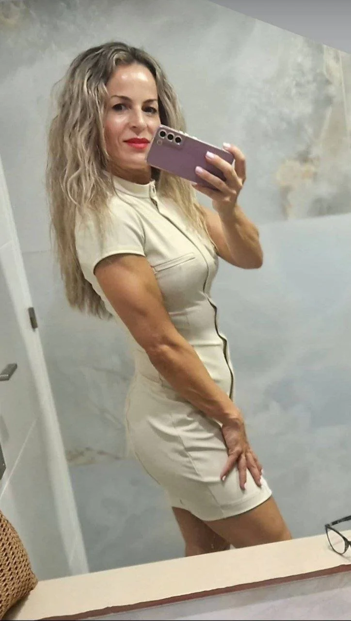 Milf Española. De cuerpo fitness y de sabrosas 🥵 Tetas y Culo 🤤 image 2