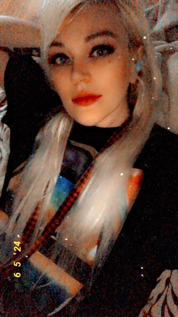 random whores main image
